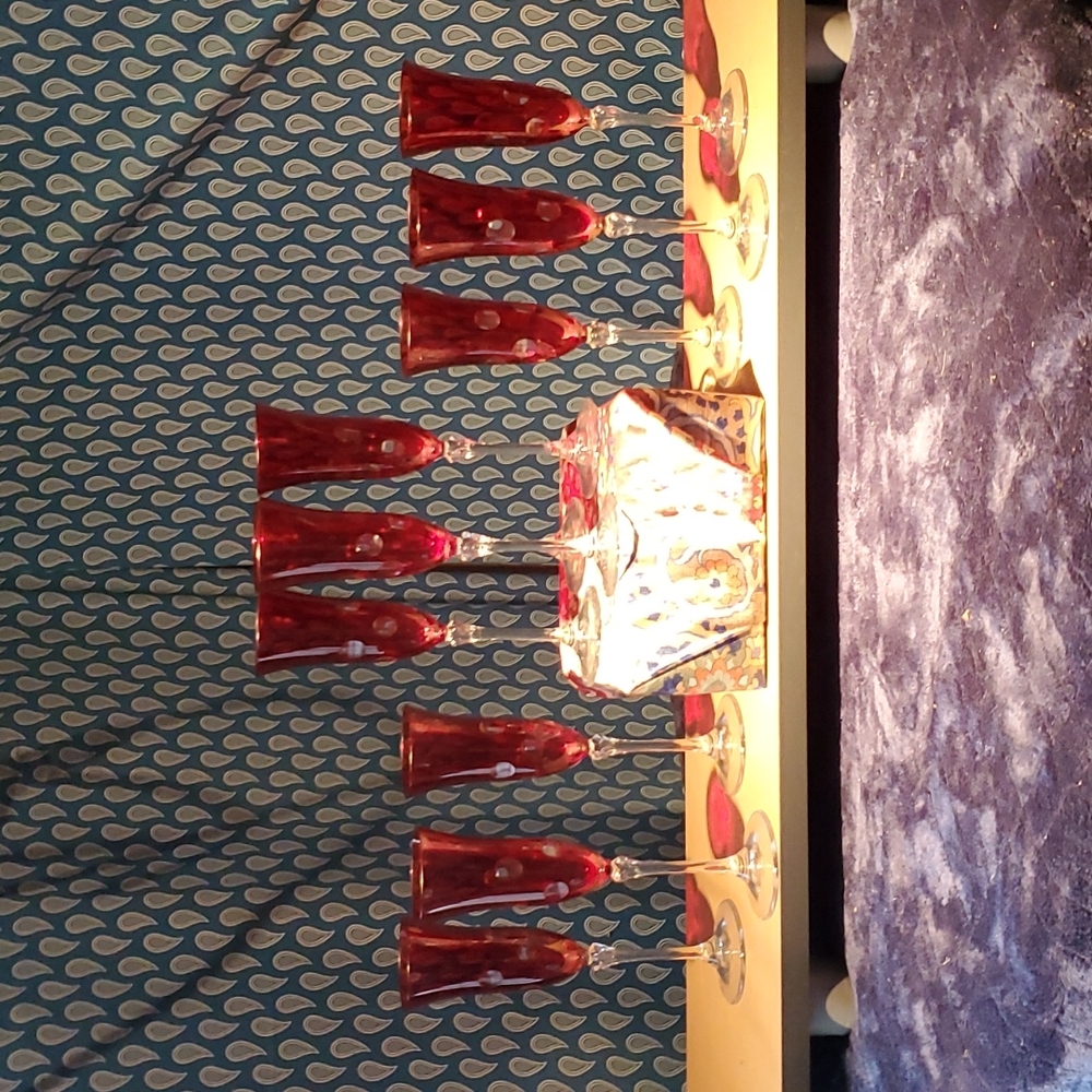 Red champagne glasses